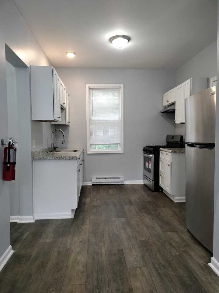 6601 South Green Street - Photo 6 of 8