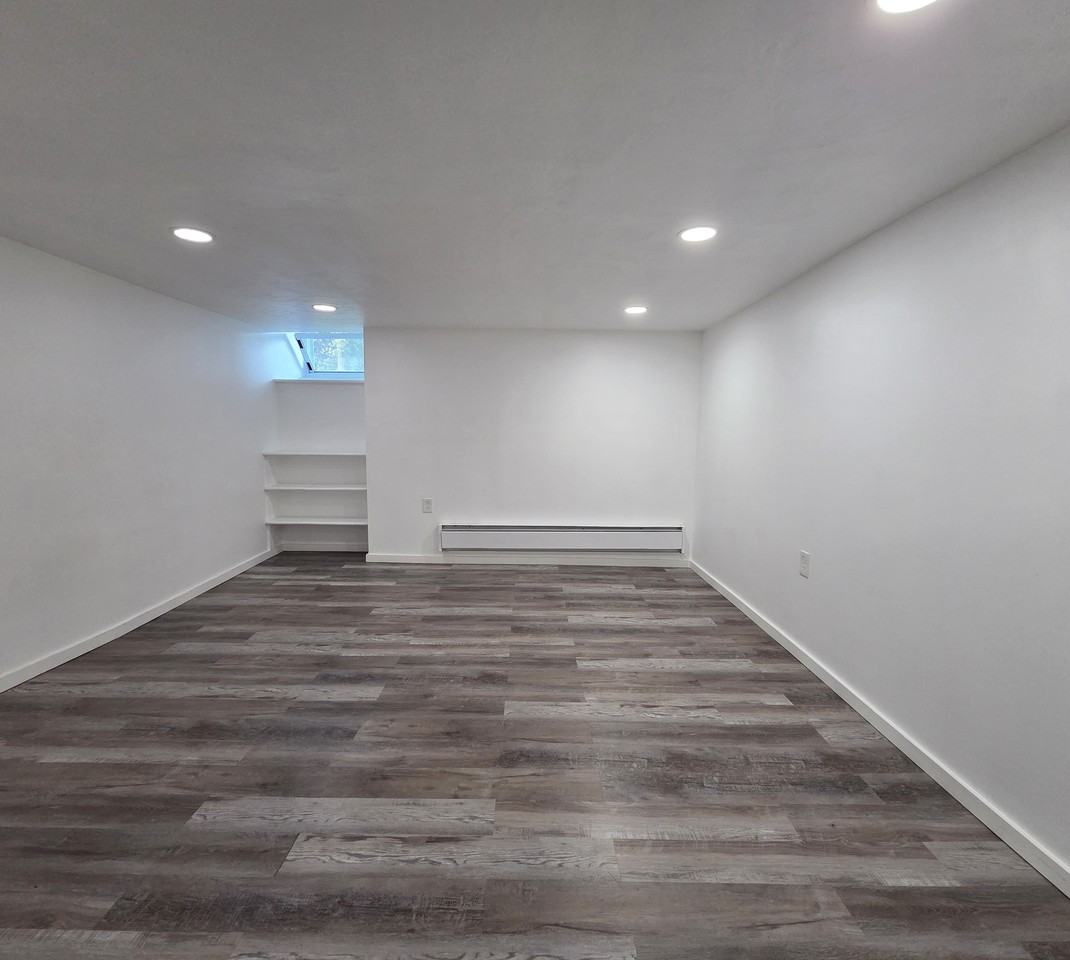 621-623 Lincoln Avenue - Photo 5 of 37