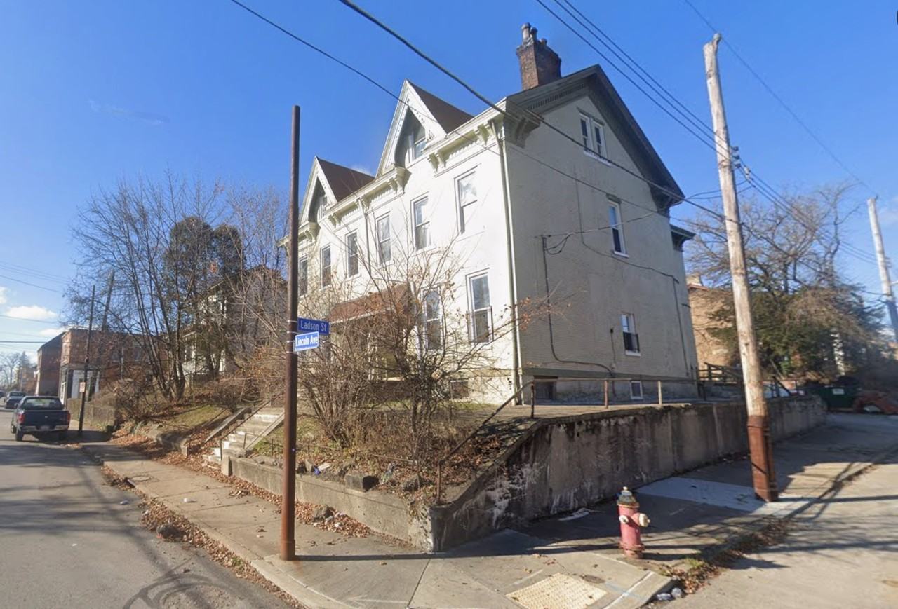 621-623 Lincoln Avenue - Photo 7 of 37