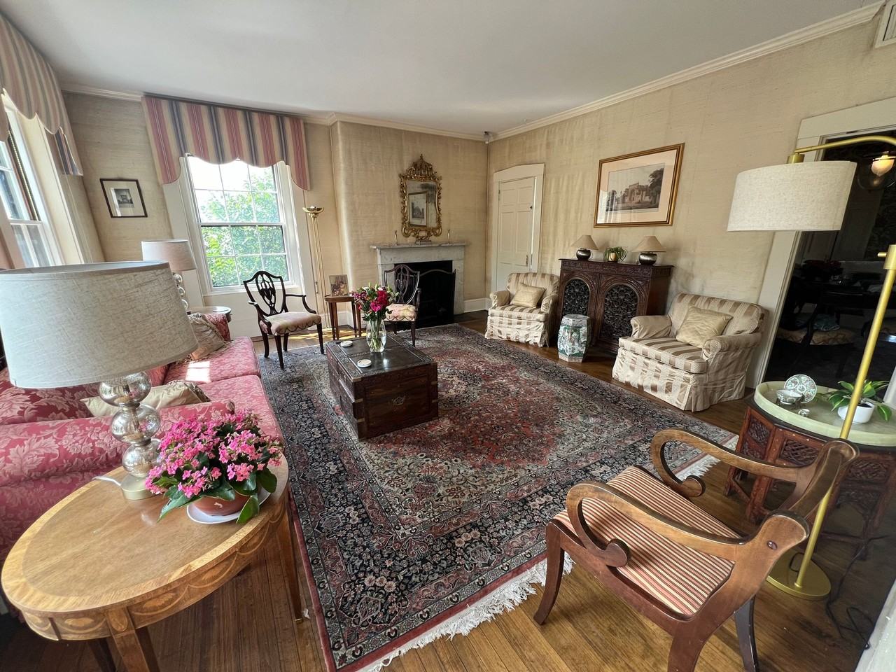 2 Louisburg Square - Photo 7 of 25