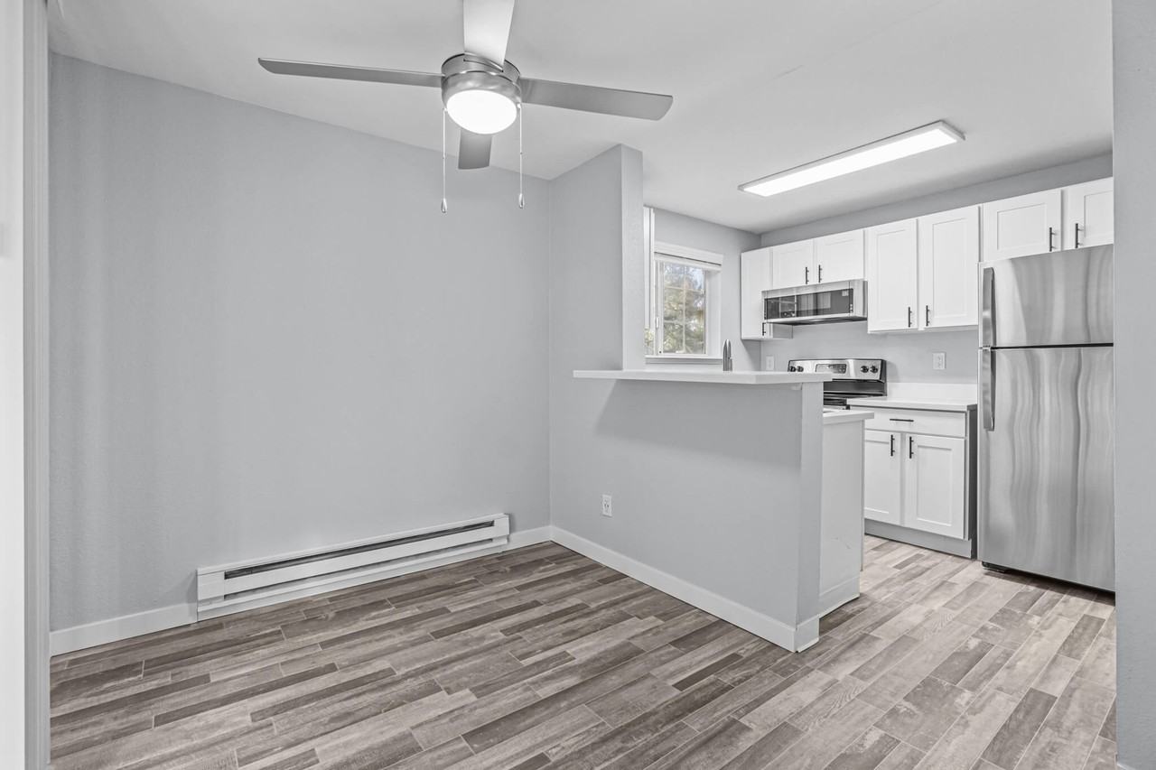 Ridgegate - Photo 3 of 19