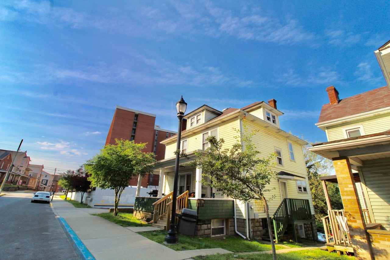 233-235 Grant Avenue - Photo 2 of 29