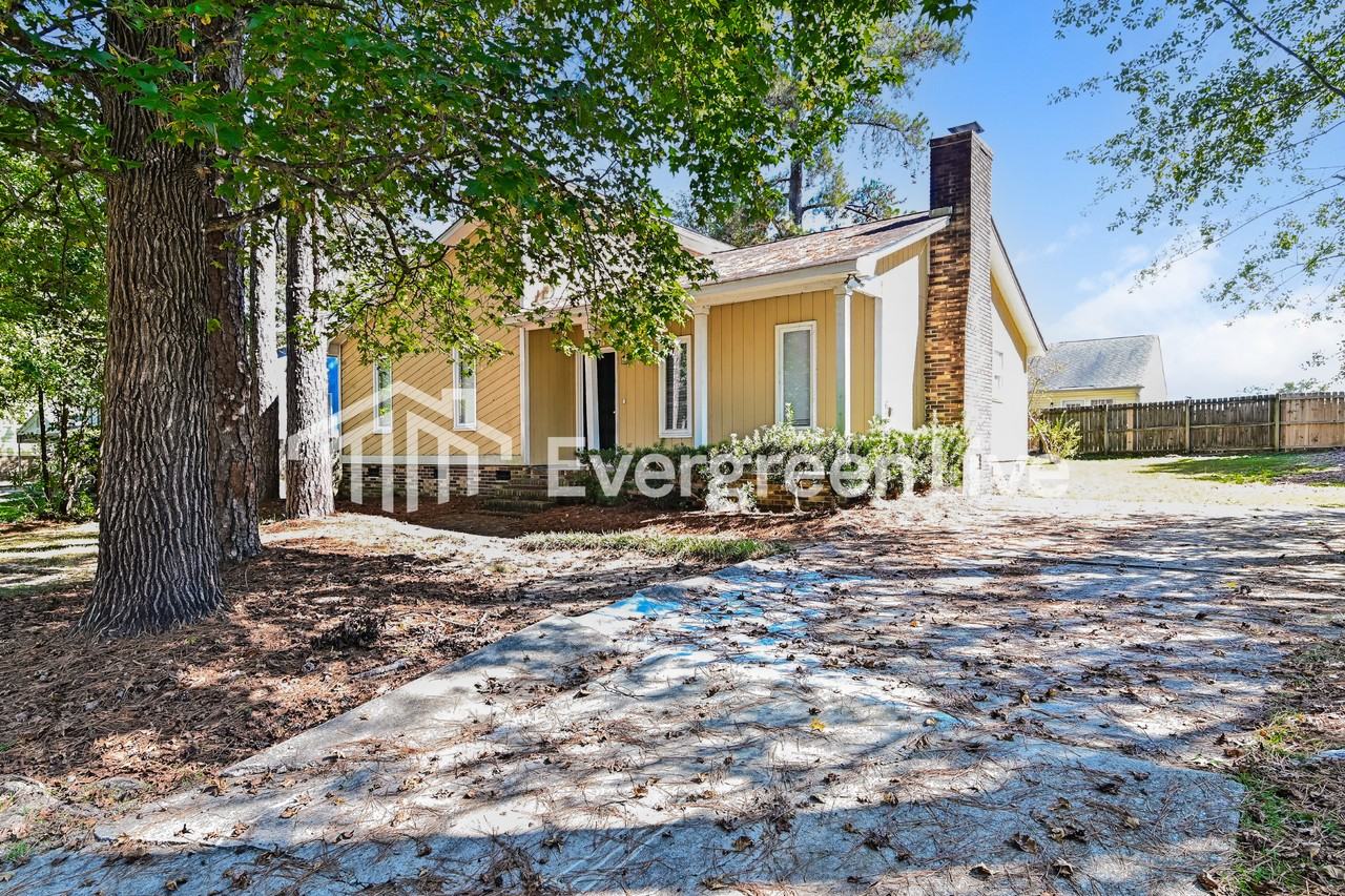 127 Baynard Ct - Photo 2 of 15