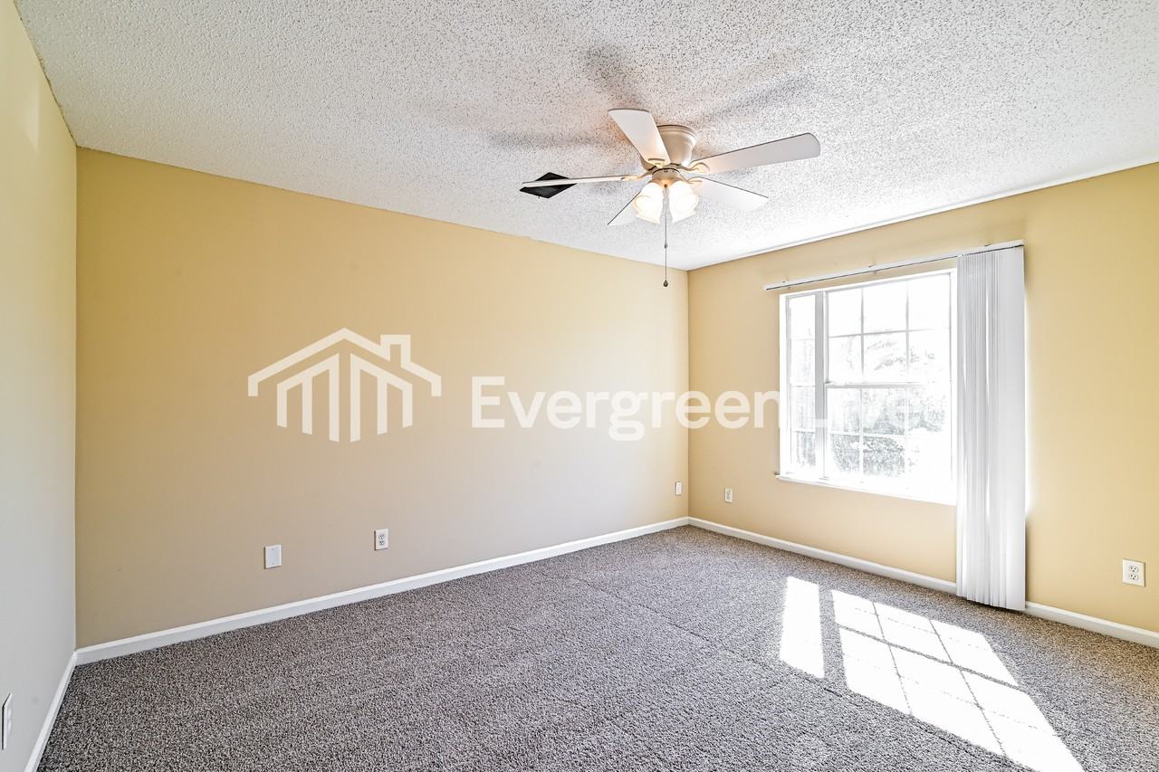 130 Curvewood Rd - Photo 7 of 15