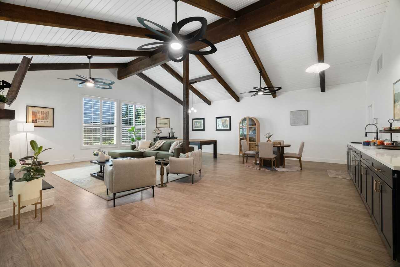 Villa Del Mar Apartments - Photo 4 of 14