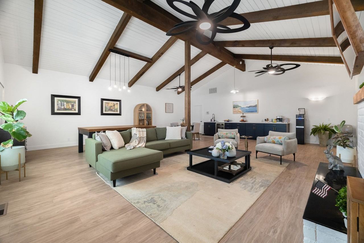 Villa Del Mar Apartments - Photo 5 of 14