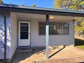 595 Nw Oak Ave - Photo 1 of 1