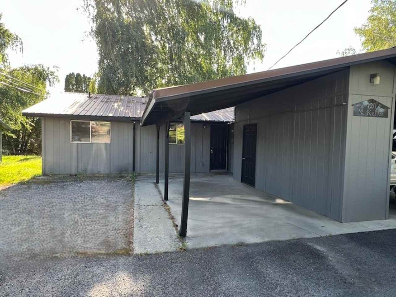 400A N Keller Ave - Photo 2 of 11