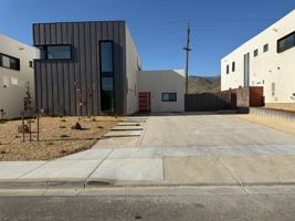 featured image of 865 Terraza St