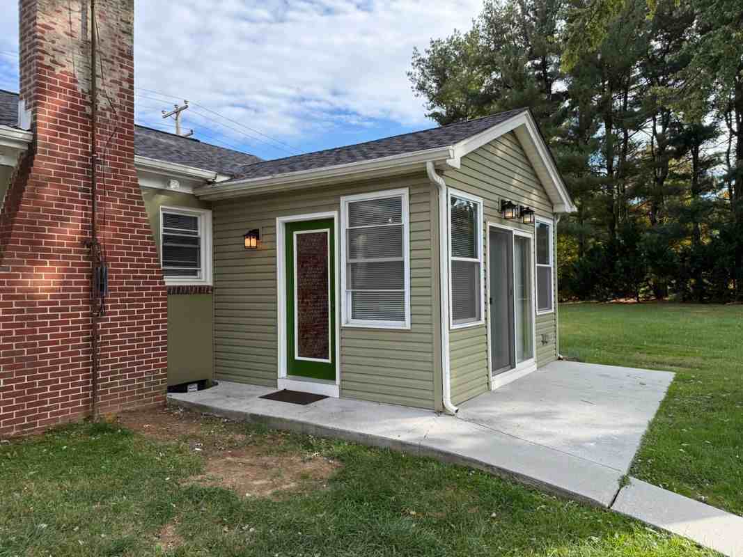 1606 Littlestown Pike - Photo 2 of 19