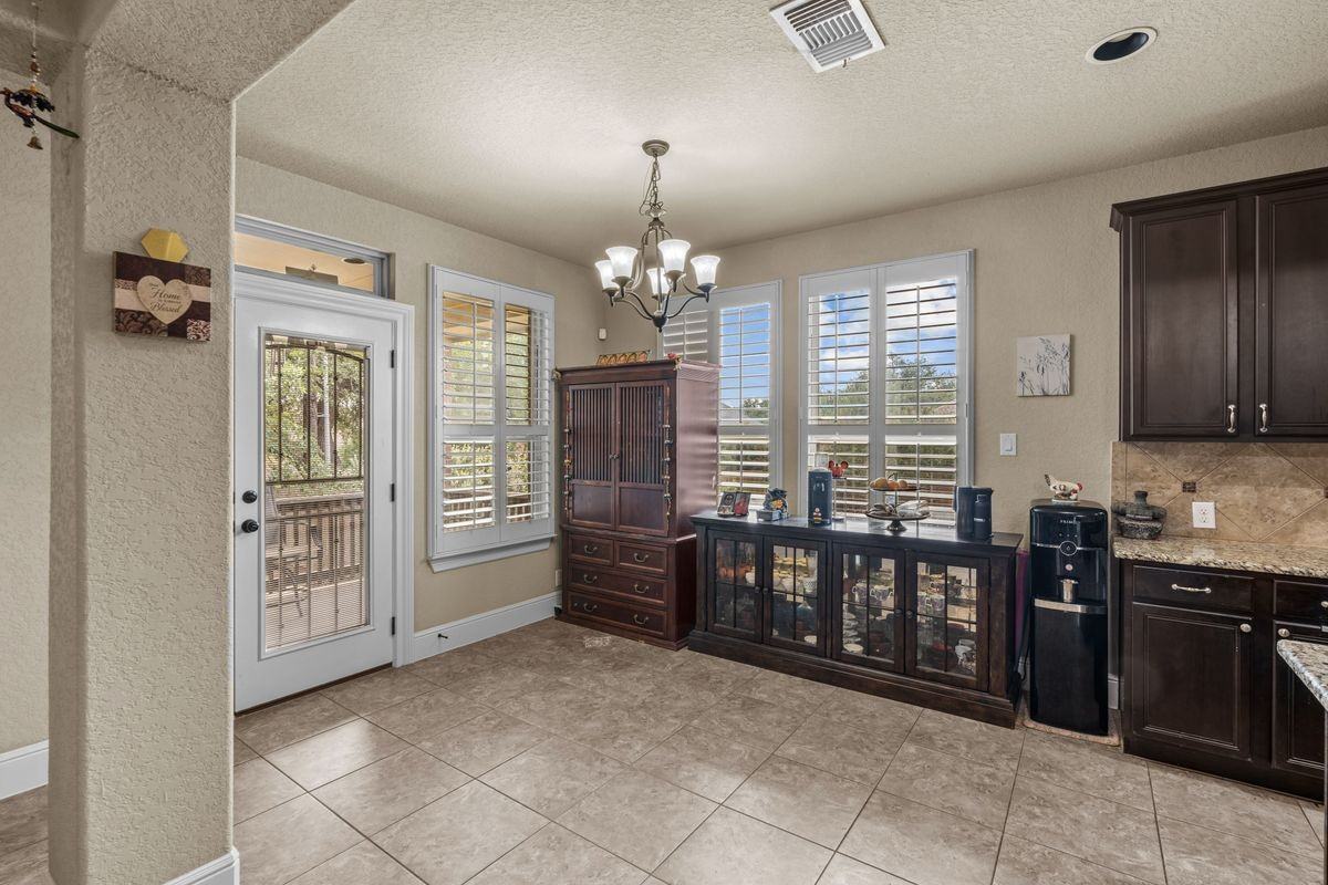 8718 Silver Rock - Photo 7 of 20