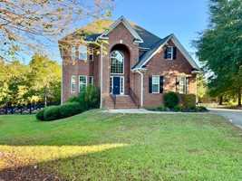 featured image of 120 Pinehurst Ct