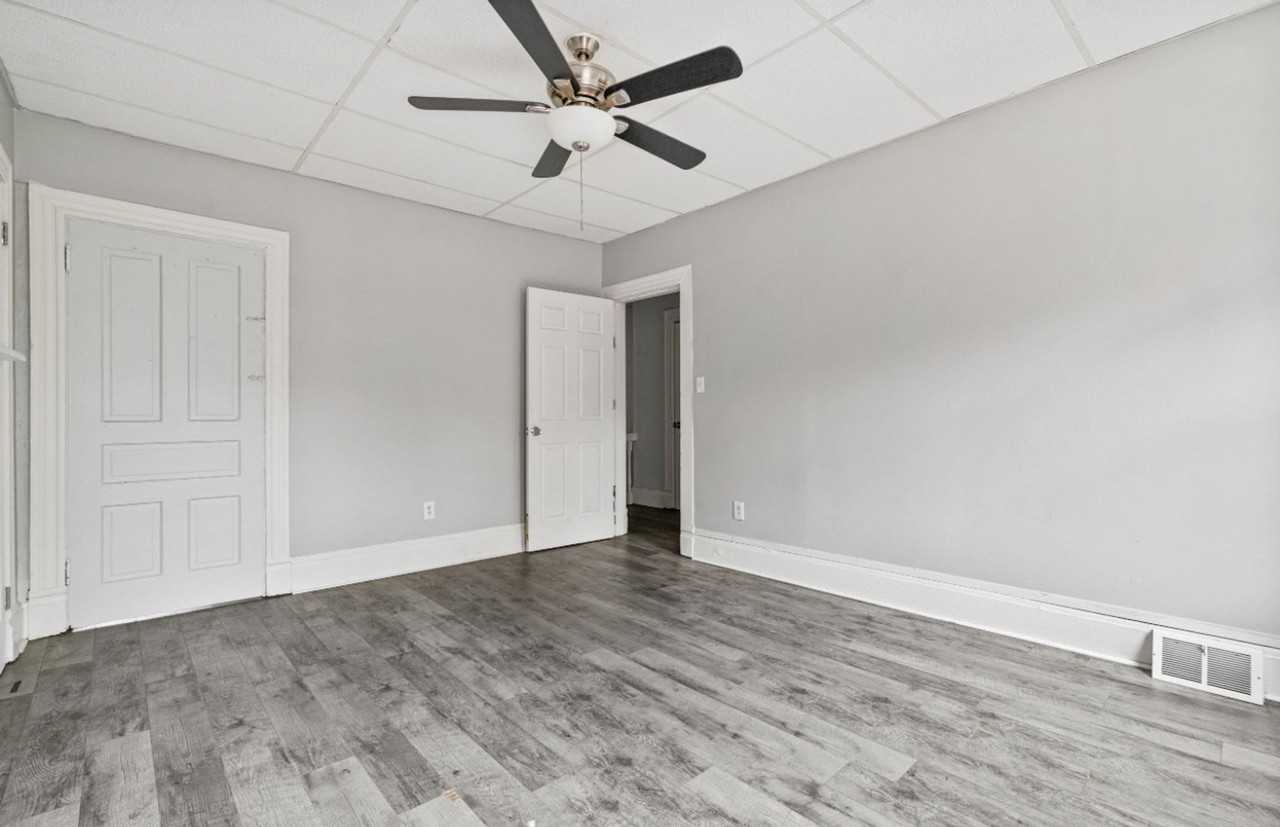 1705 Tustin St - Photo 4 of 30