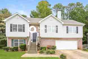 1599 Queen Elizabeth Dr - Photo 1 of 1