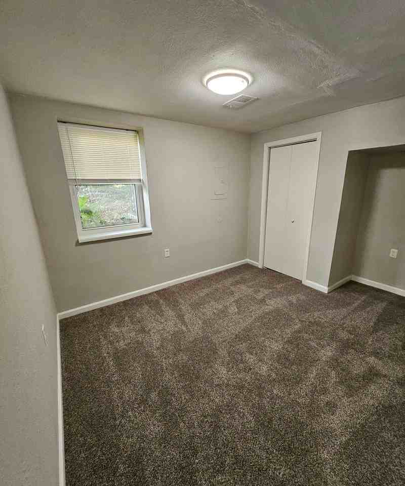 Modern Makeover in KCMO — Renovated, Pet - Photo 4 of 6