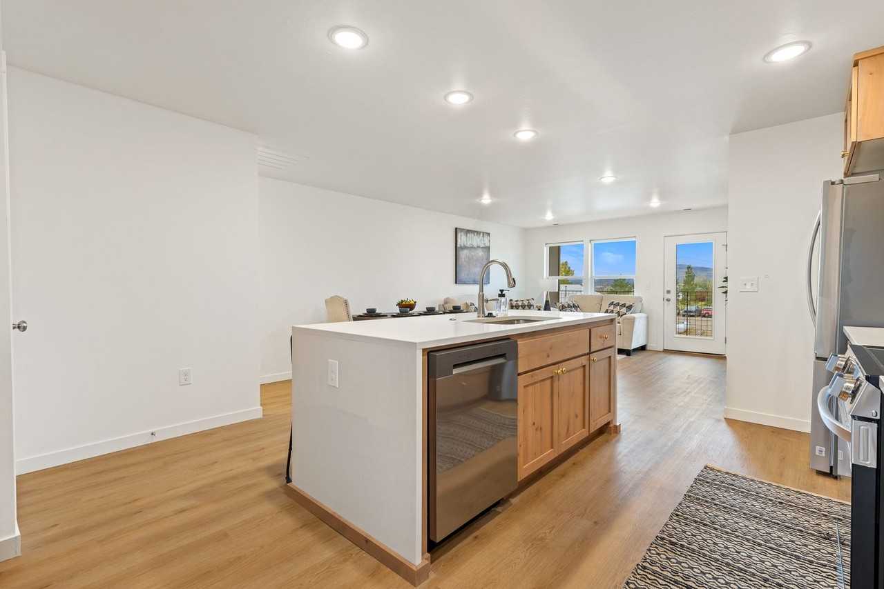 81 Old Yellowstone Trl - Photo 3 of 24