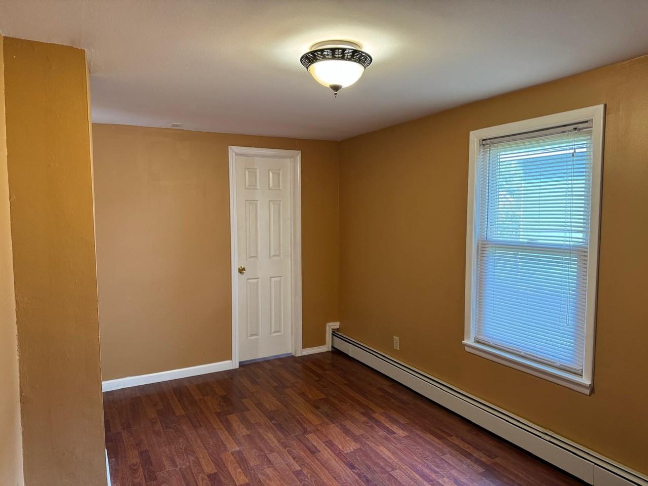 14 Court St #2 - Photo 3 of 16