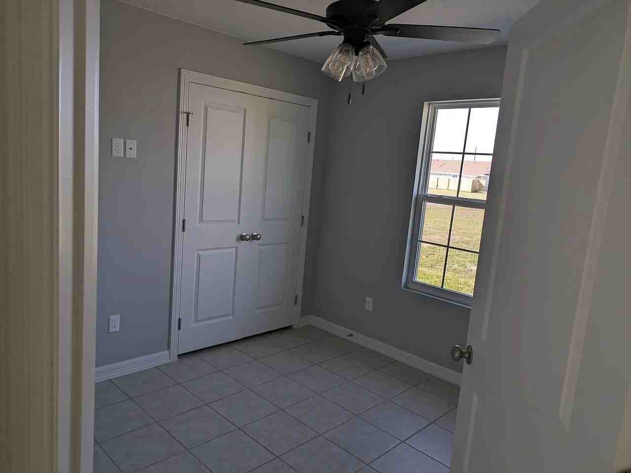 2104 Multi National #2 - Photo 5 of 6