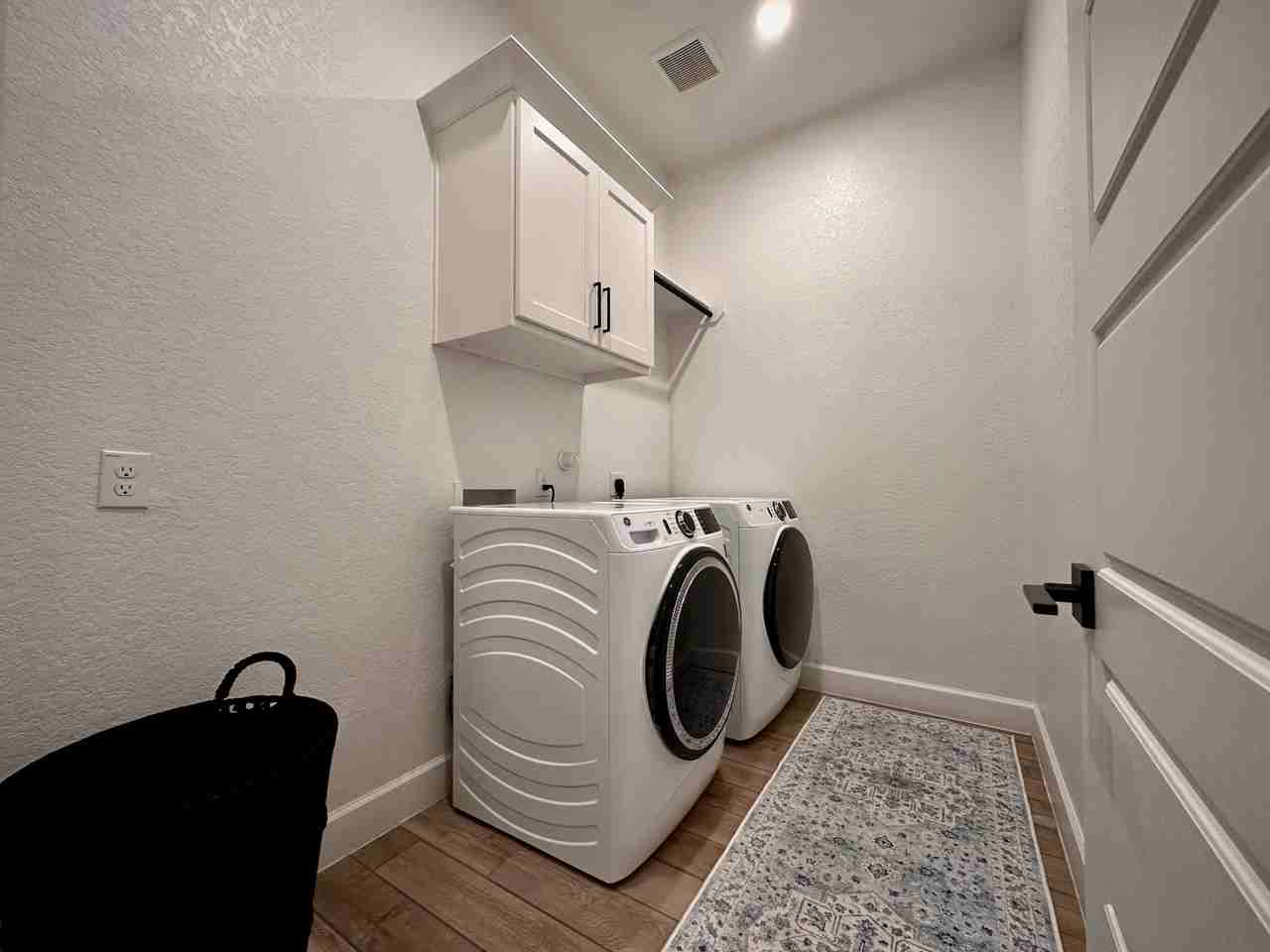 1838 Luna St #NA - Photo 3 of 23