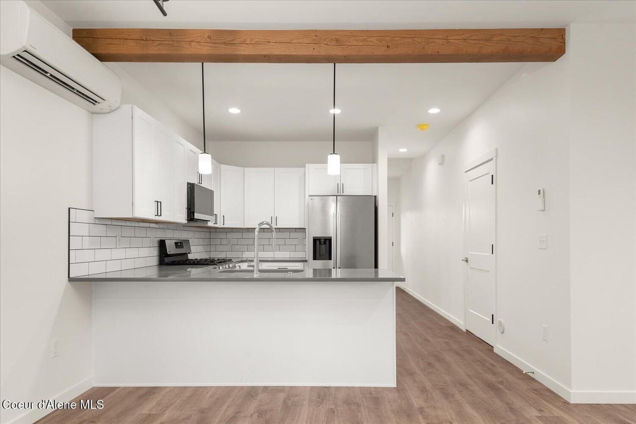 2246 N Chaffee St #NA - Photo 4 of 14