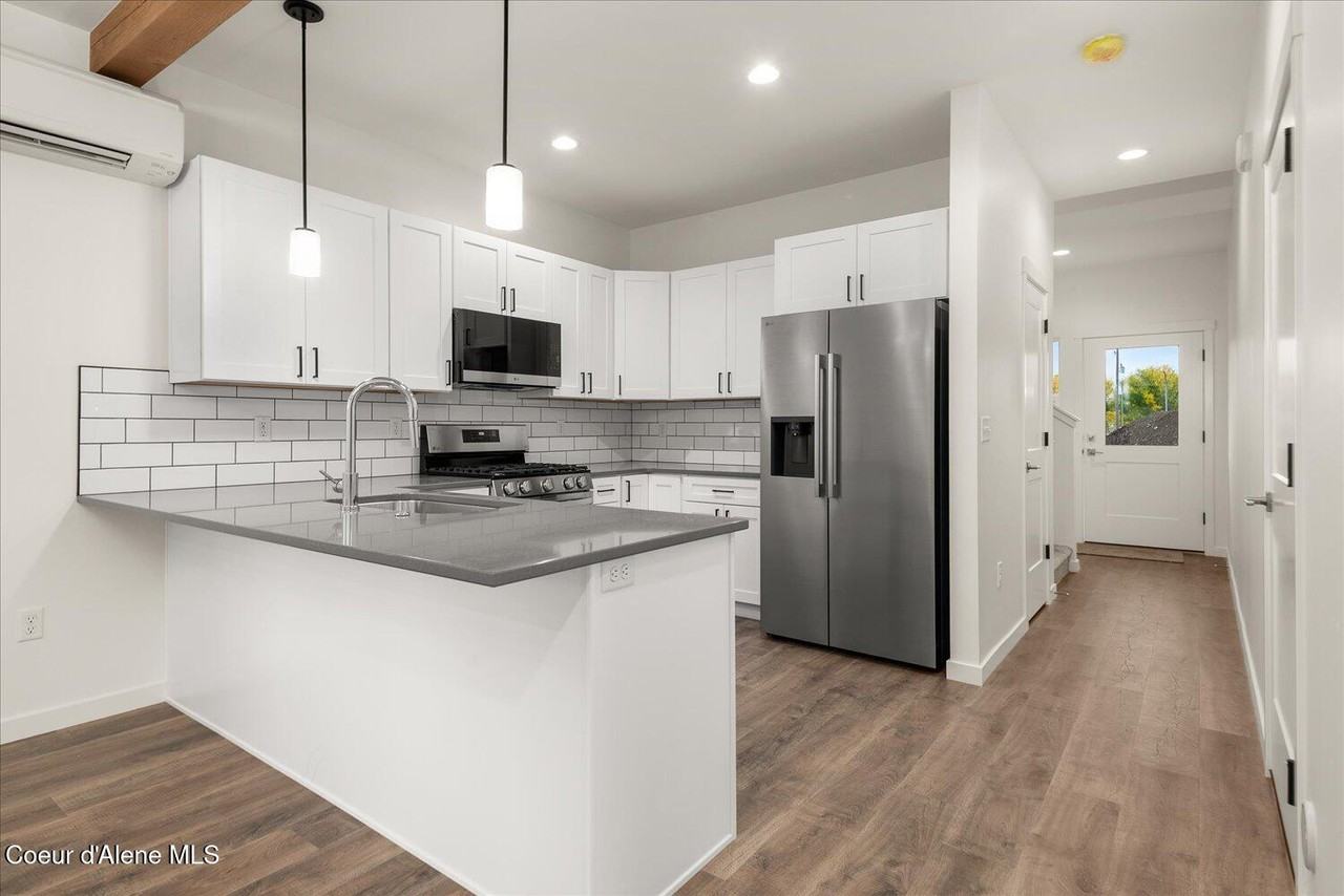 2246 N Chaffee St #NA - Photo 5 of 14