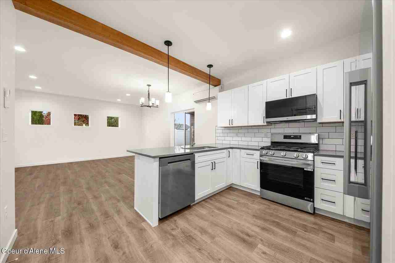 2246 N Chaffee St #NA - Photo 6 of 14