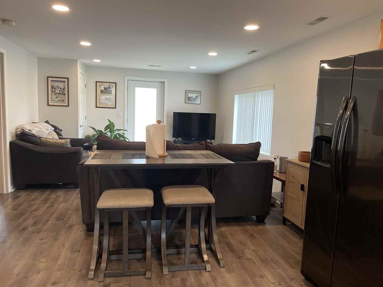 322 Hathaway St #NA - Photo 2 of 9