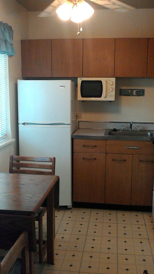 439 Front St - Photo 2 of 10