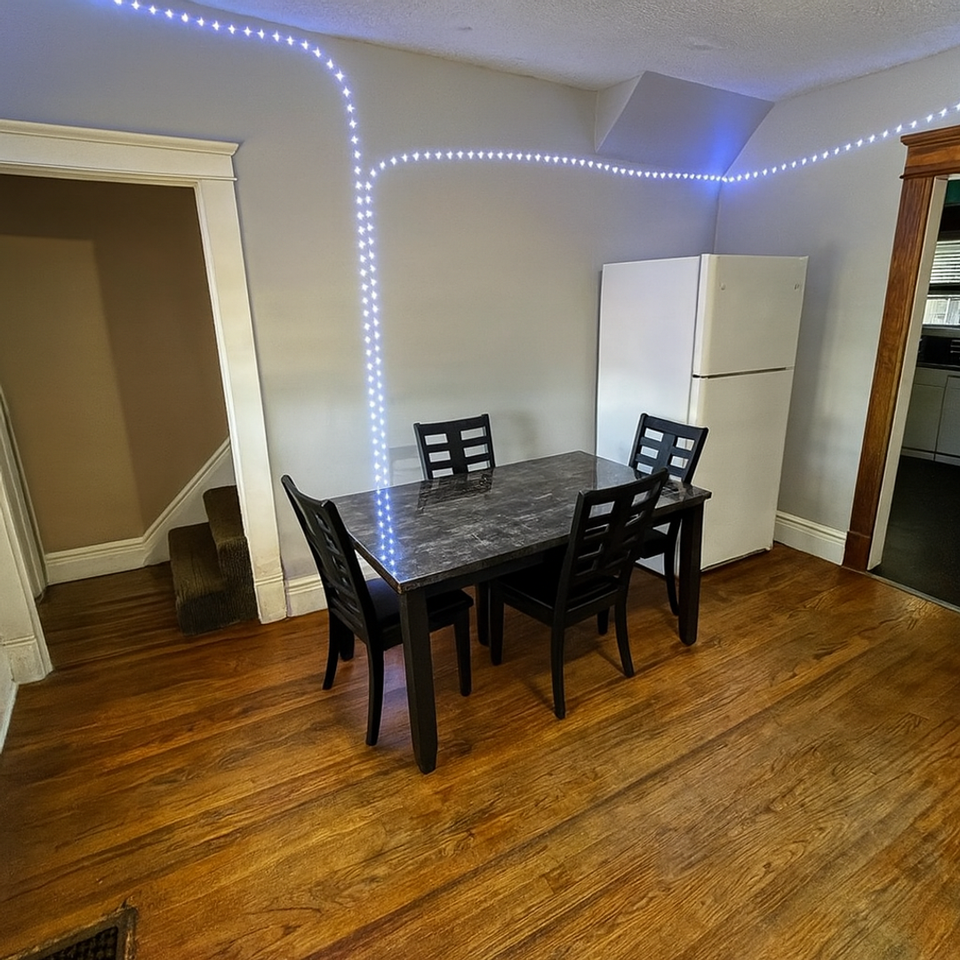 1109 S State St - Photo 7 of 26