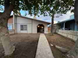 featured image of 665 S Coalinga St