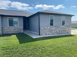 featured image of 6803 Mimosa Ln