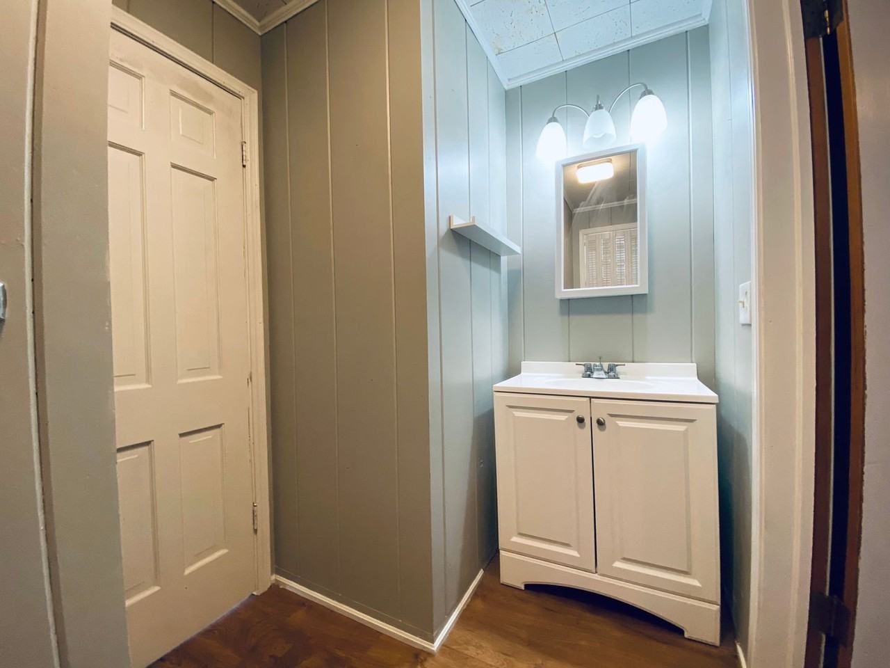 1726 Churchill Way - Photo 7 of 10