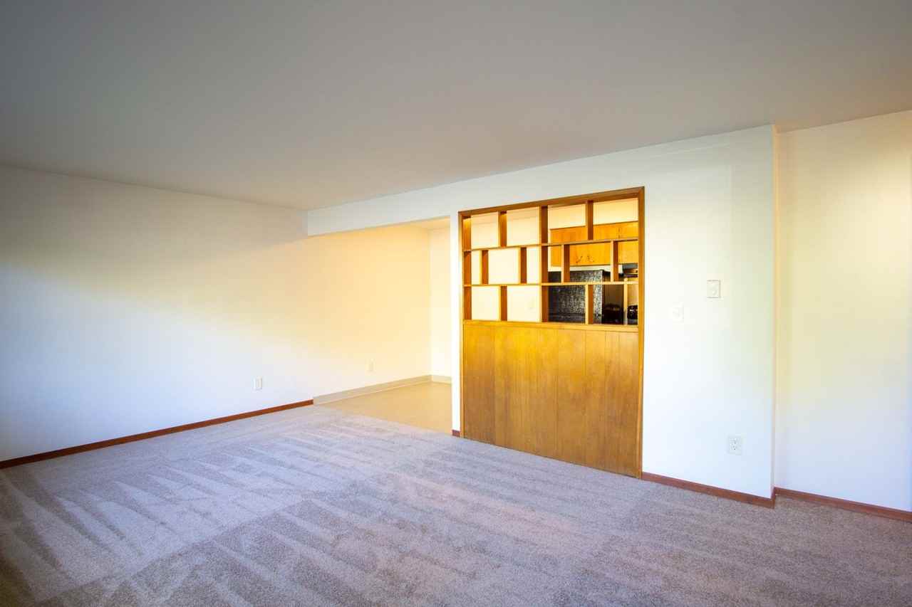 6300 E Burnside St #02 - Photo 6 of 16