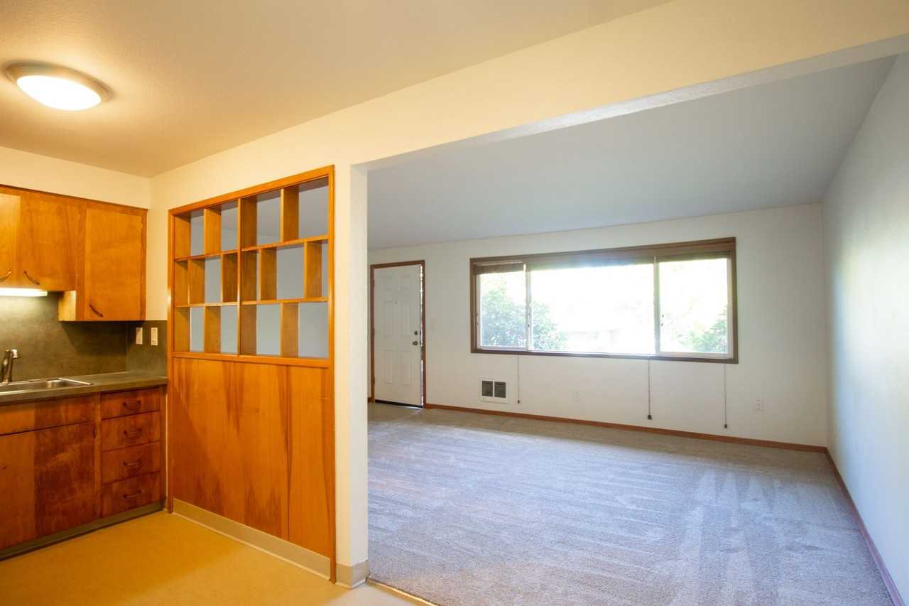 6300 E Burnside St #02 - Photo 7 of 16