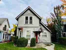 featured image of 1114 W Fort St