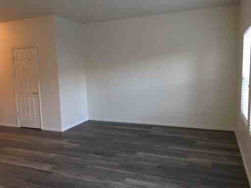 2002 Sw Canyon Dr #15 - Photo 4 of 20