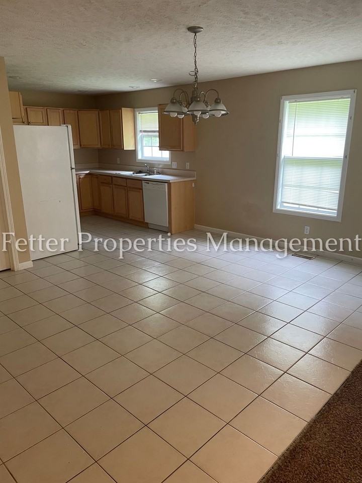 7778 Sandalwood Dr - Photo 2 of 12