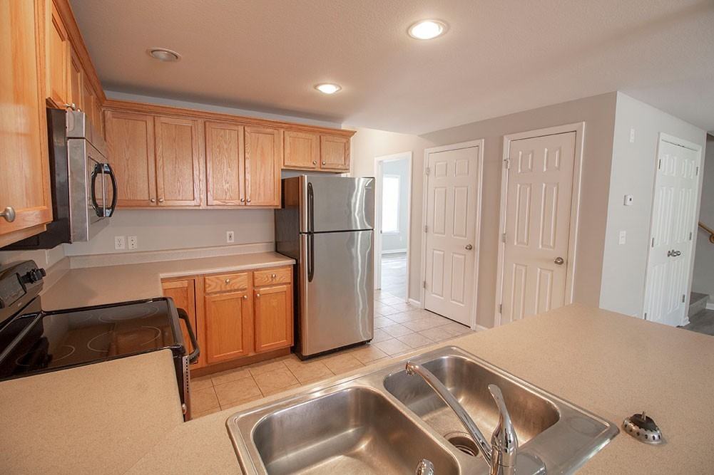 1943 Center St - Photo 7 of 45