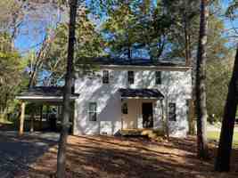 featured image of 126 Turner St