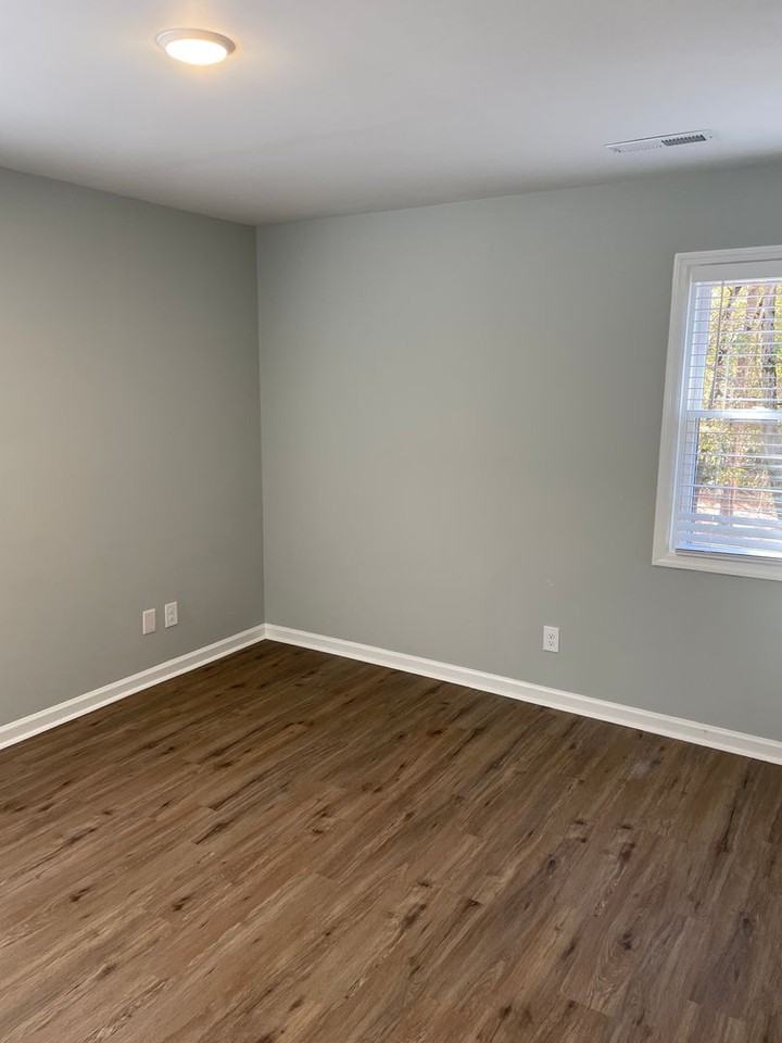 126 Turner St - Photo 6 of 10