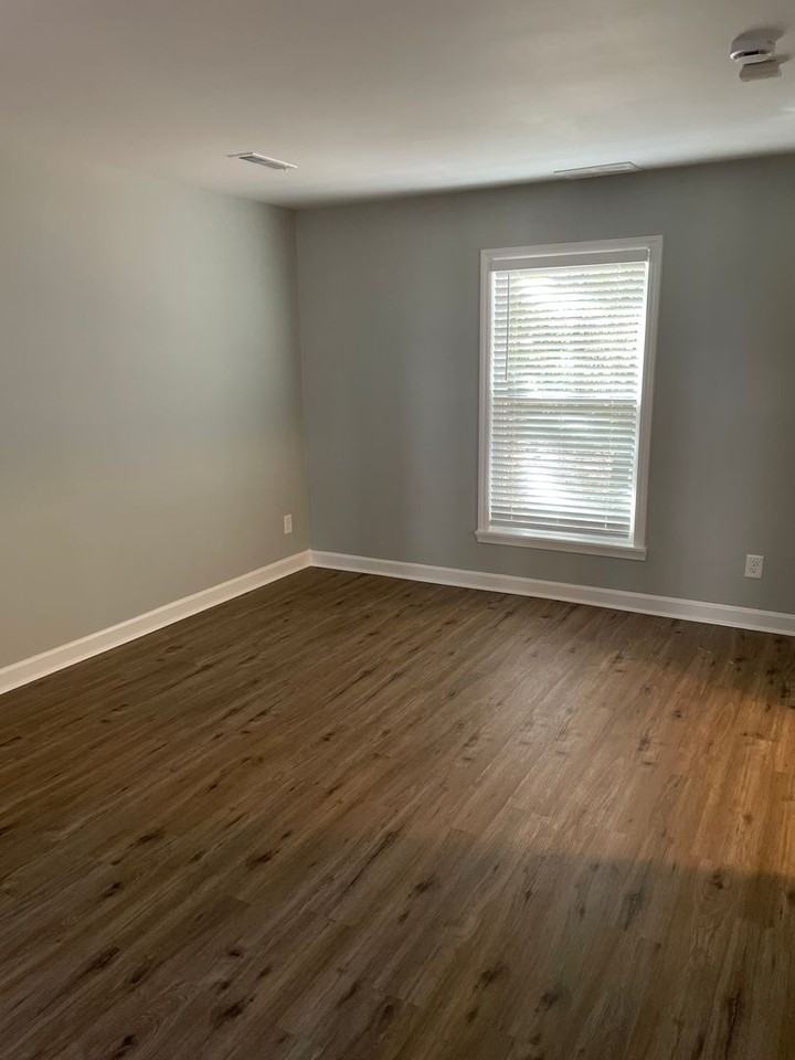 130 Turner St - Photo 3 of 10