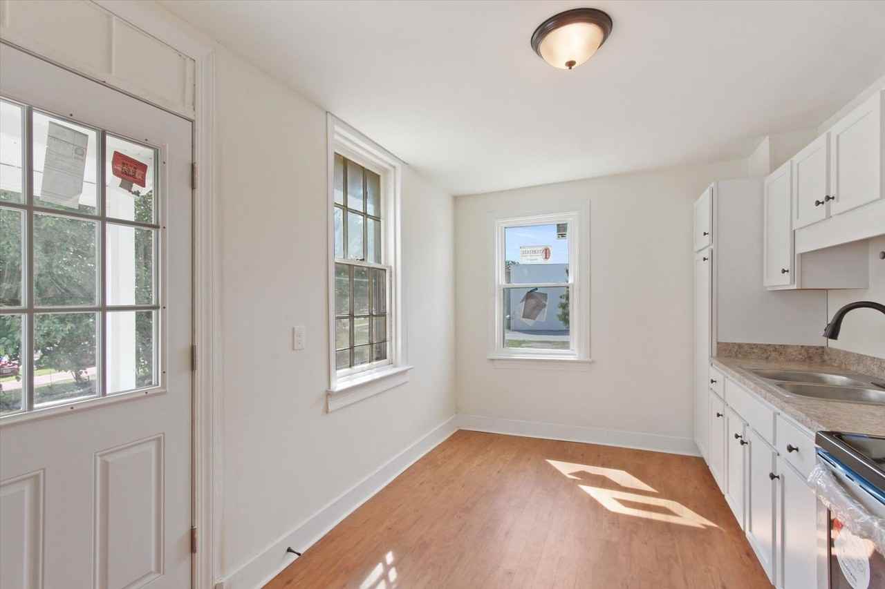 394 E Maple St - Photo 5 of 21