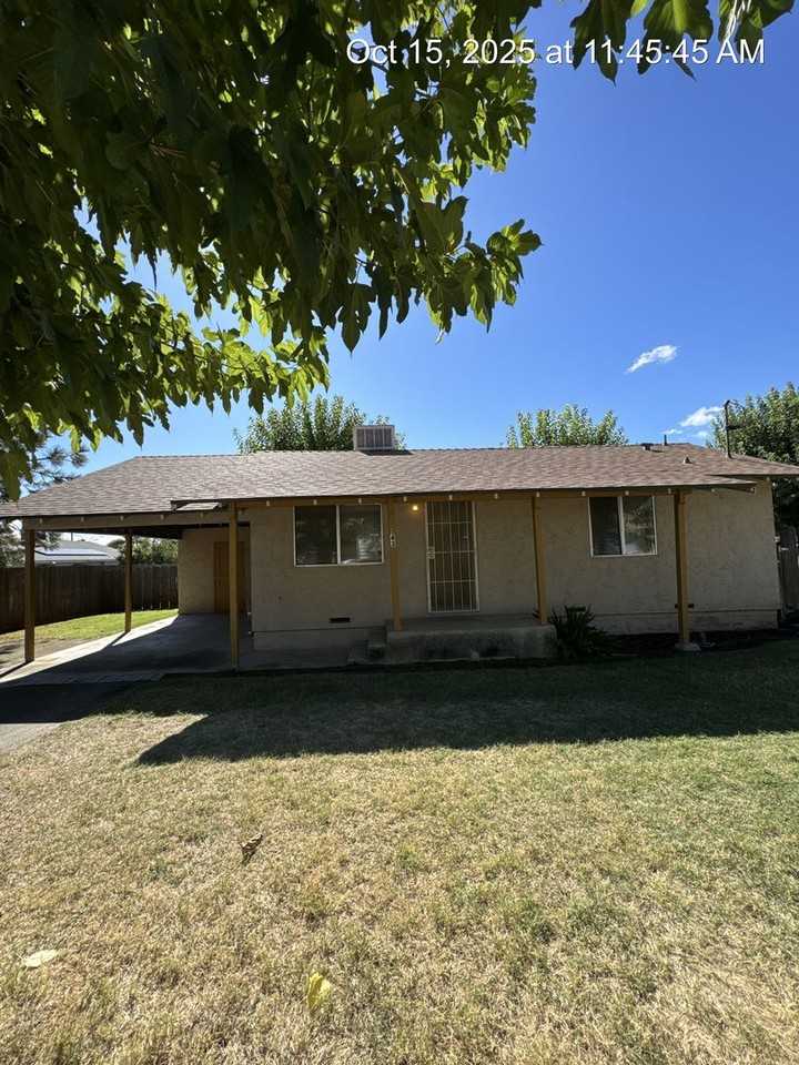 143 N Castle Rock St - Photo 2 of 15