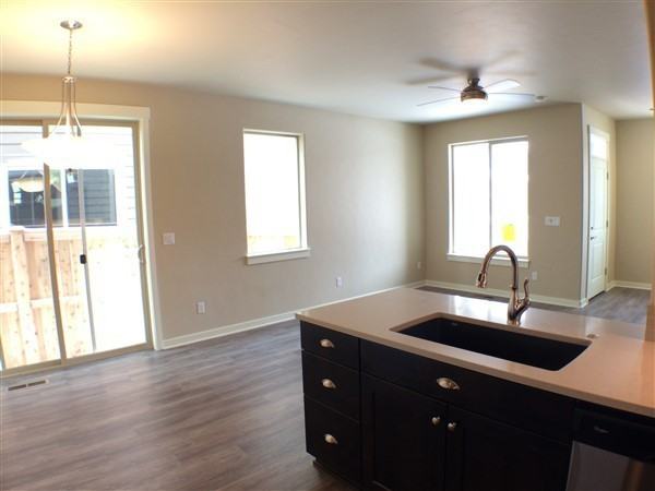 20759 Boulderfield Ave - Photo 5 of 16