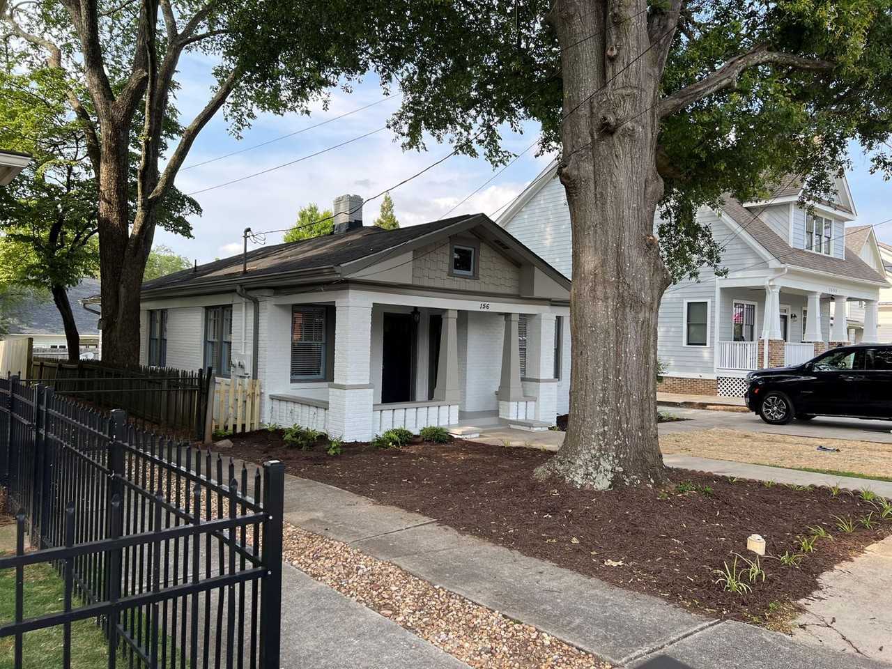 1565 Walker Ave #B - Photo 2 of 15