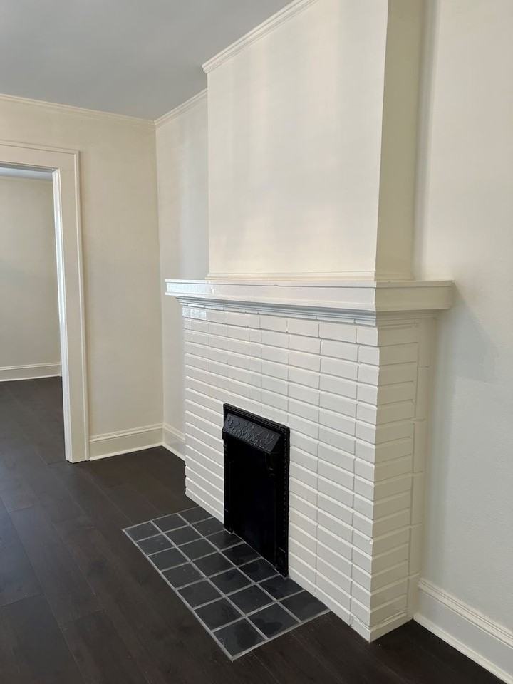 1565 Walker Ave #B - Photo 6 of 15