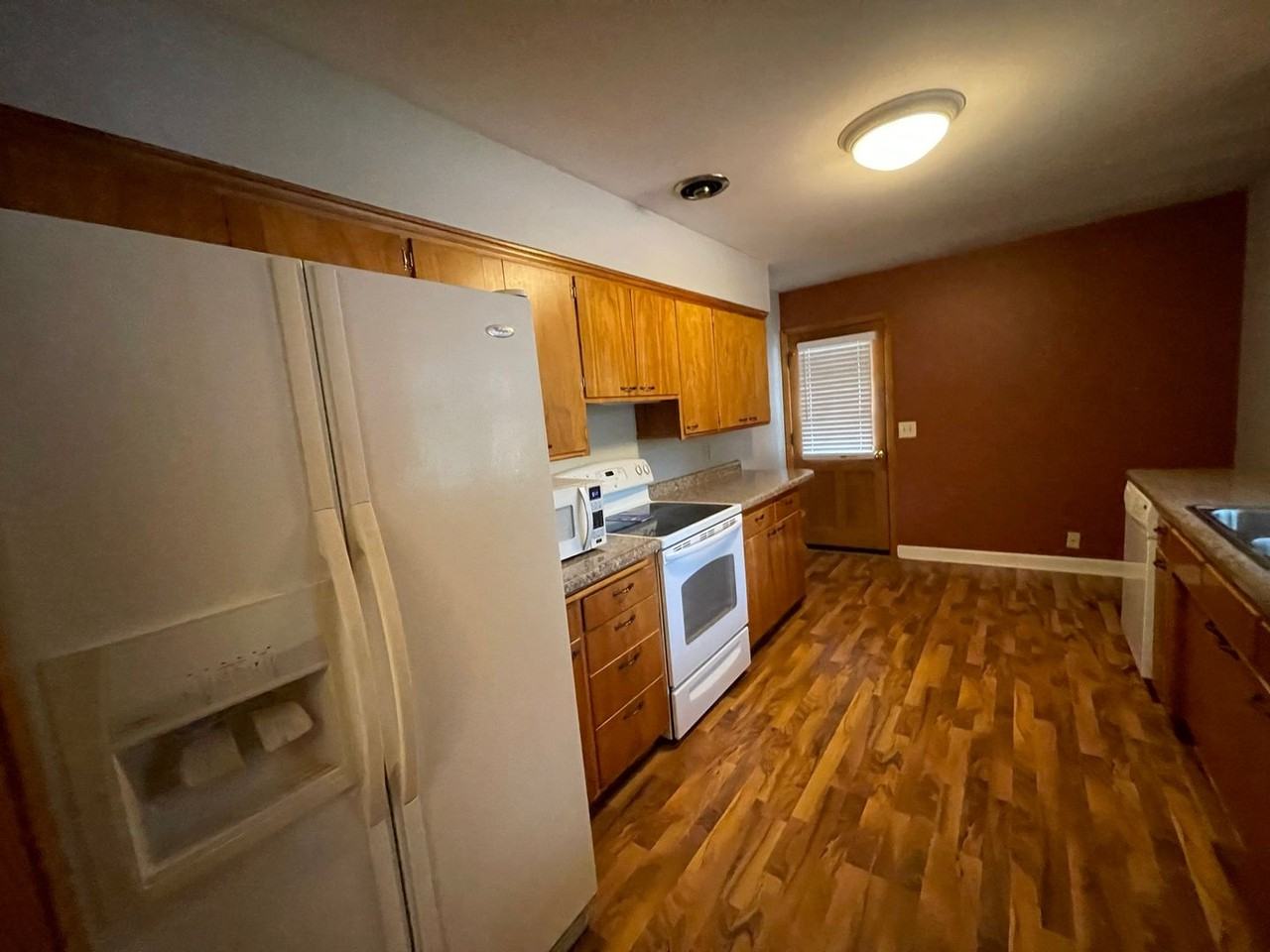 820 S 70th St - Photo 4 of 18