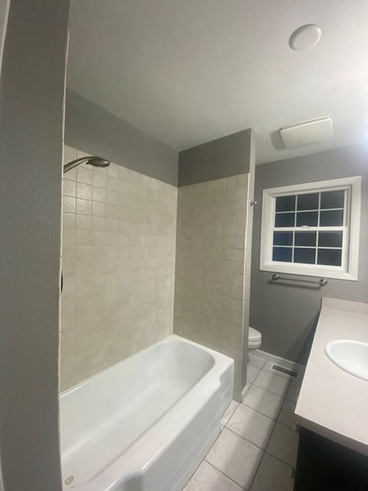 515 E Elmore St - Photo 7 of 50