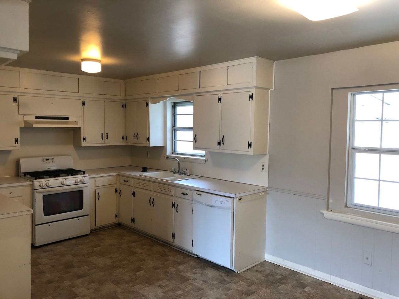 12396 W Highway 62 - Photo 4 of 12