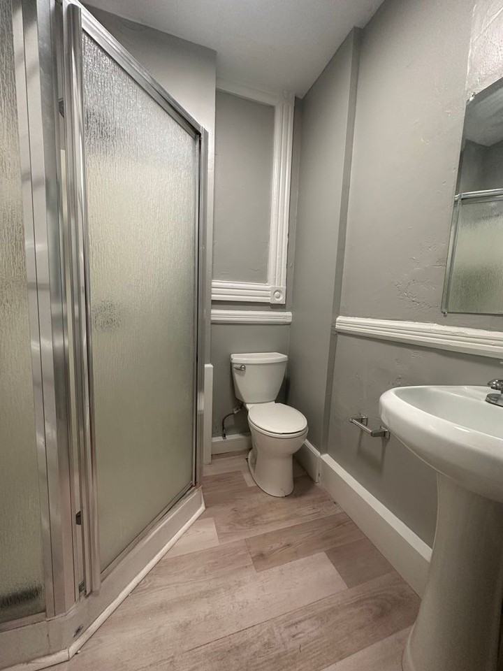 4 N State St #203B - Photo 5 of 12